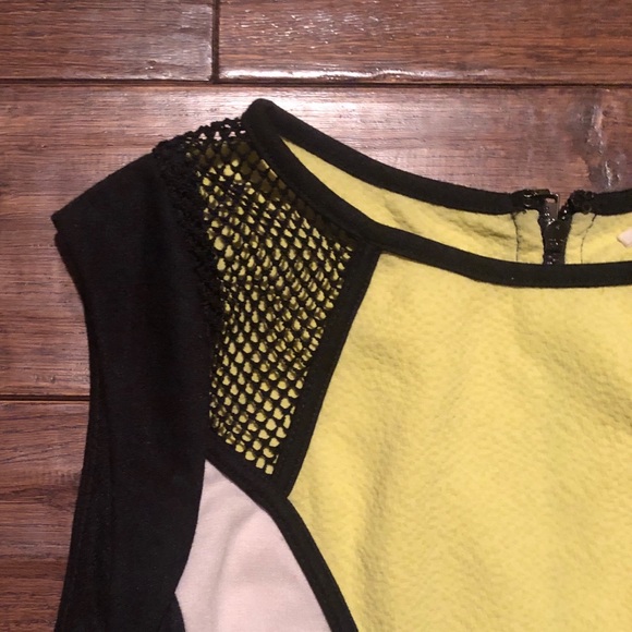 Beautiful Black and Yellow Dress - Picture 9 of 10